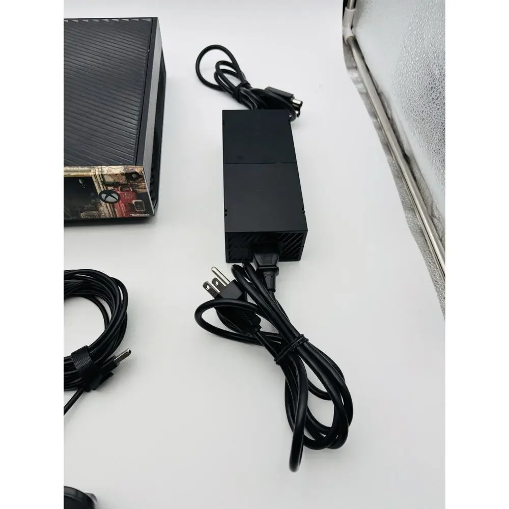 Microsoft Xbox One #1540 Fallout Game Console Power Cord 3 Controllers Works